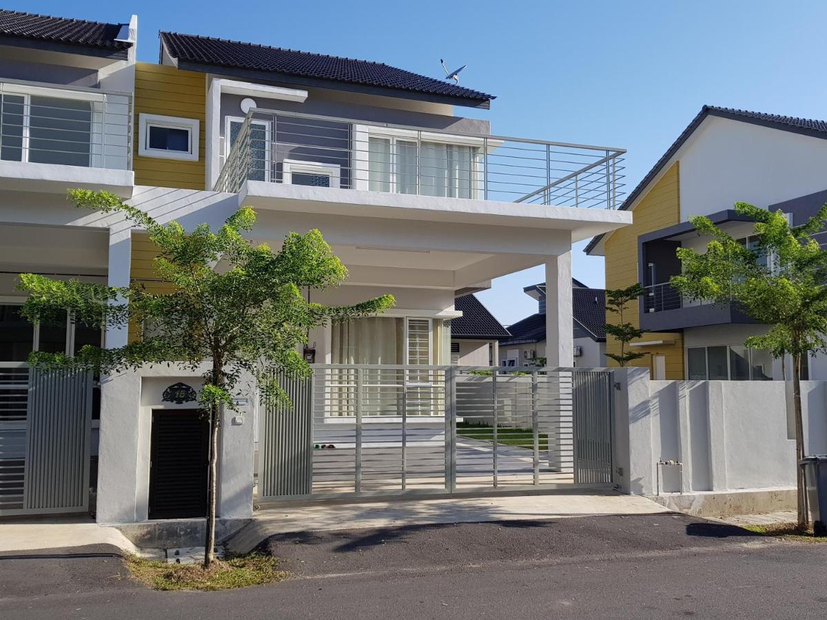Selendang In Krubong Near Std Hang Jebat, Mitc & Utem Melaka Zewnętrze zdjęcie